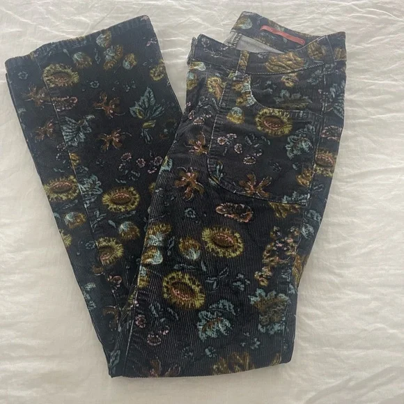 Pilcro The Icon Floral Corduroy Pants . Size 26 - Picture 4 of 8